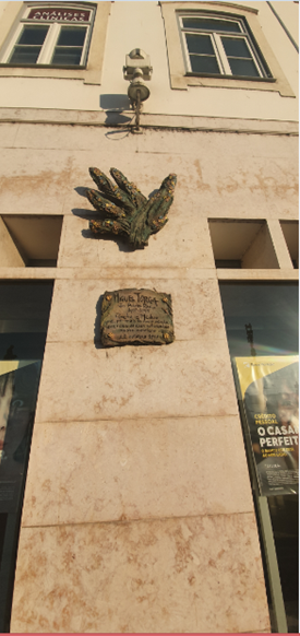 Miguel Torga's monument, Coimbra - 02.png